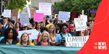 Political response to coordinated public walkouts